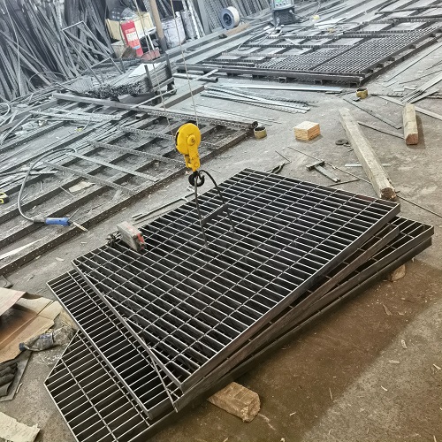 平臺鋼格柵板的選擇要點(diǎn)和策略