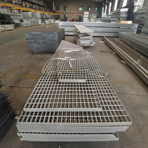 鋼格板重量計(jì)算指南：如何精準(zhǔn)估算采購(gòu)成本？