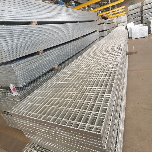 承重需求怎么匹配？鋼格柵荷載計(jì)算與選型方法