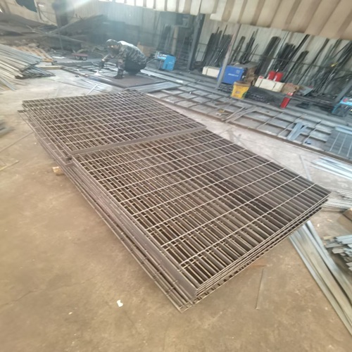 鋼結(jié)構(gòu)平臺鋼格柵：輕量化與高強度的工程平衡術(shù)