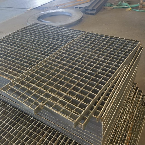 鋼格柵≠普通鋼板！它的獨特優(yōu)勢全在這里