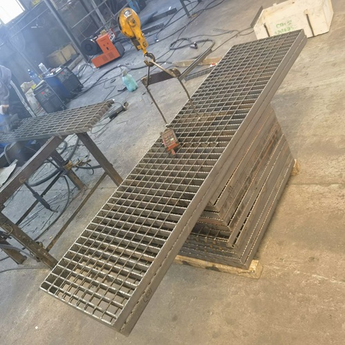 鋼格柵性能大揭秘：憑什么成為工程界寵兒？